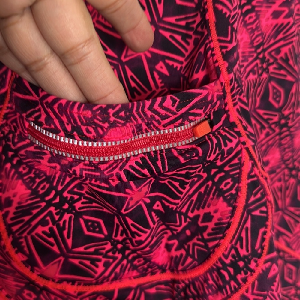 Athleta Cairo Energy Tank Pink Black Women’s Size Medium Racerback Padded Top - Picture 4 of 9